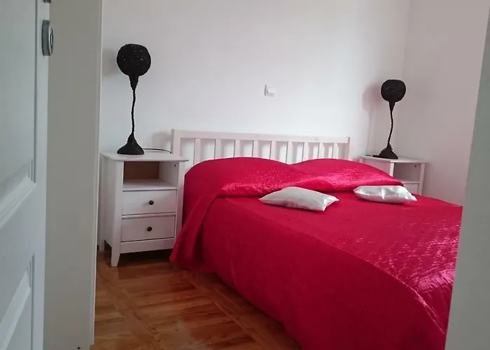 Ela - Sea View Apartman *